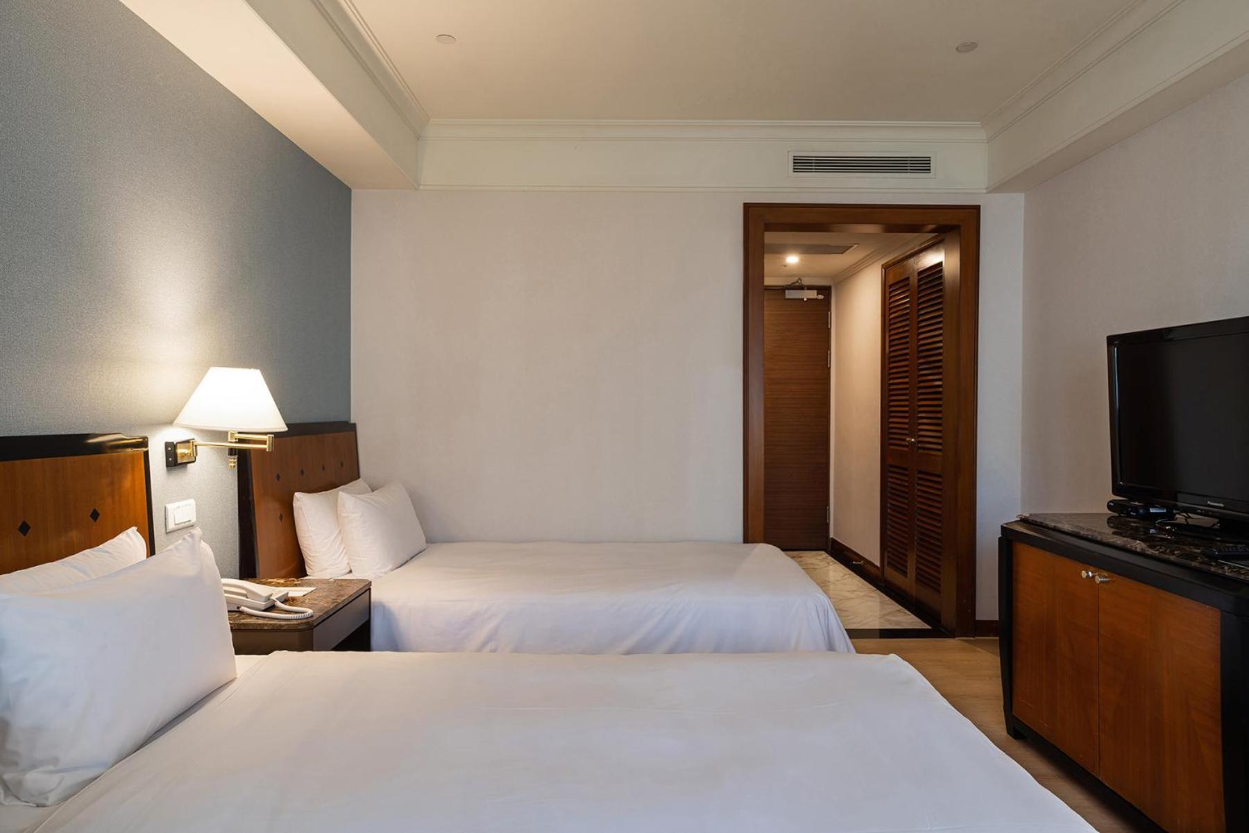 Hotel National Taichung Buitenkant foto